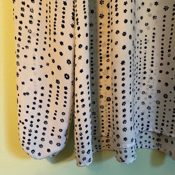 GAP blouse | Boho | white and black long sleeve | western - Picture 8 of 9